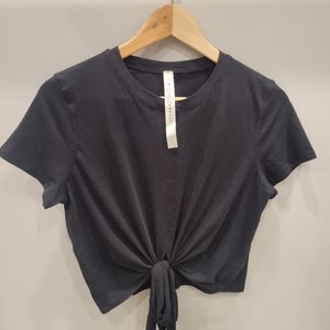 Lululemon back cropped tee-shirt